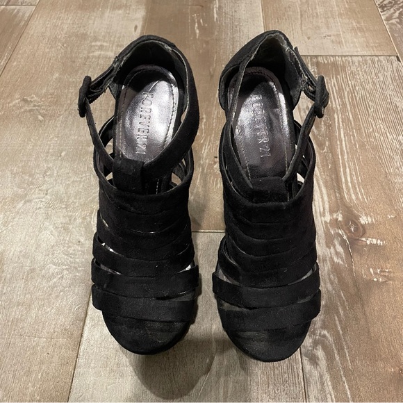 Forever 21 6inch velvet heels - Picture 4 of 7